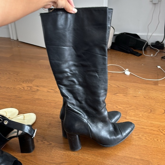 Slouchy heeled boots - Picture 1 of 2
